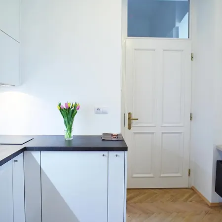 Apartment Lovely Lila Prague